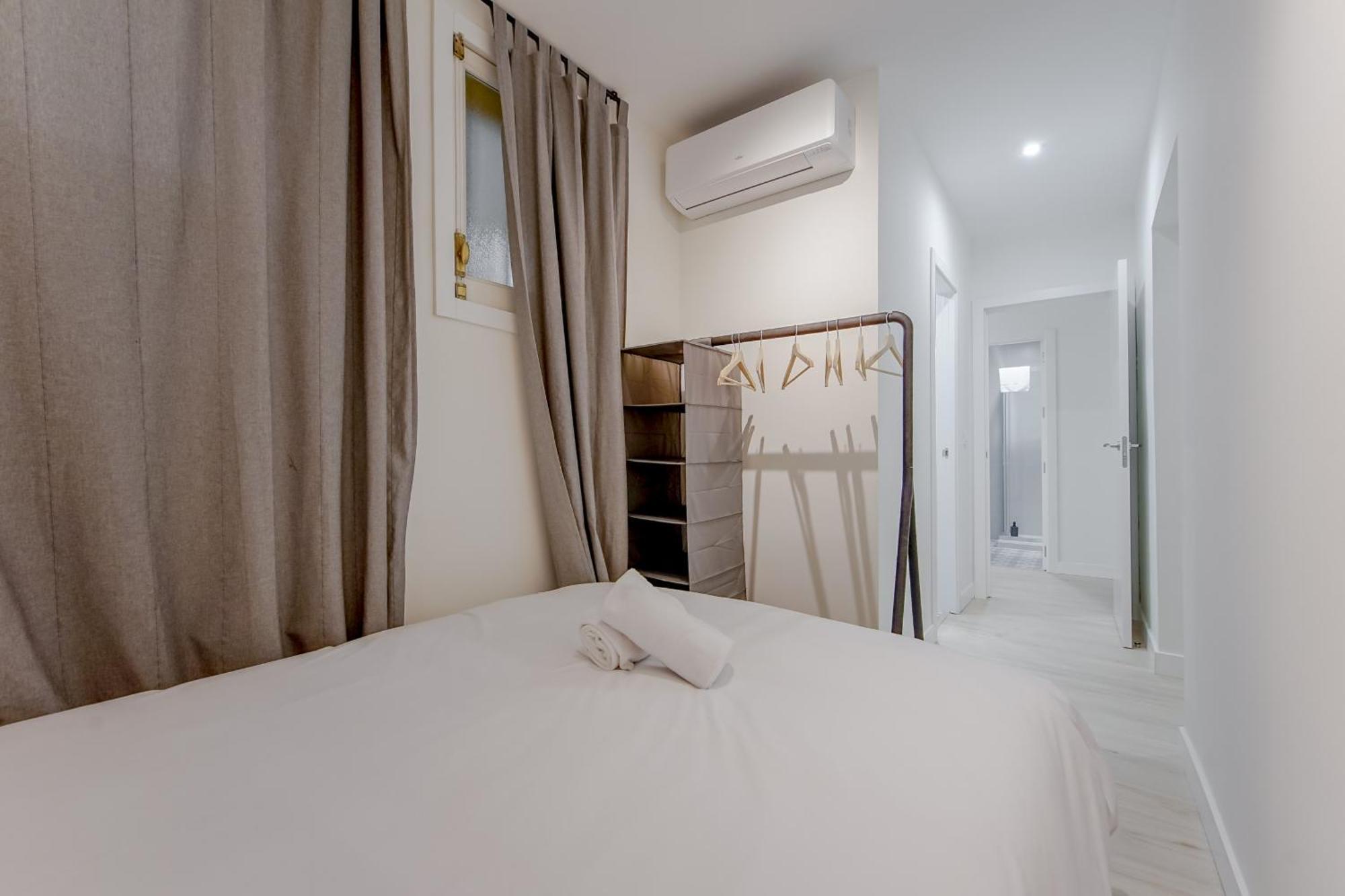 Modern Apt Para 6Pax En La Plaza De Tirso-Centro E1 Madrid Ngoại thất bức ảnh