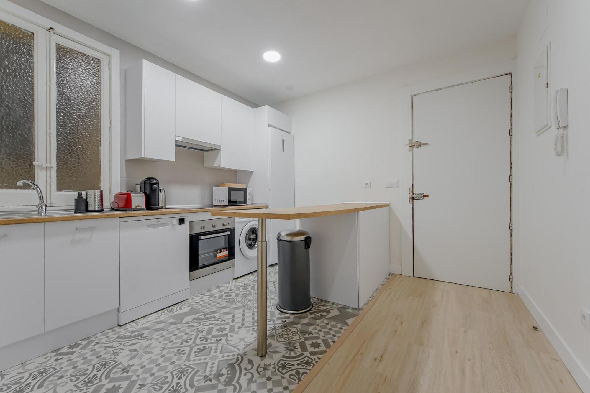 Modern Apt Para 6Pax En La Plaza De Tirso-Centro E1 Madrid Ngoại thất bức ảnh