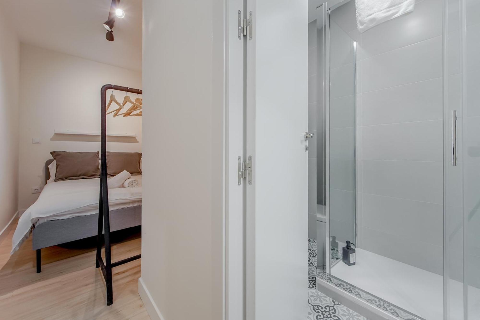 Modern Apt Para 6Pax En La Plaza De Tirso-Centro E1 Madrid Ngoại thất bức ảnh