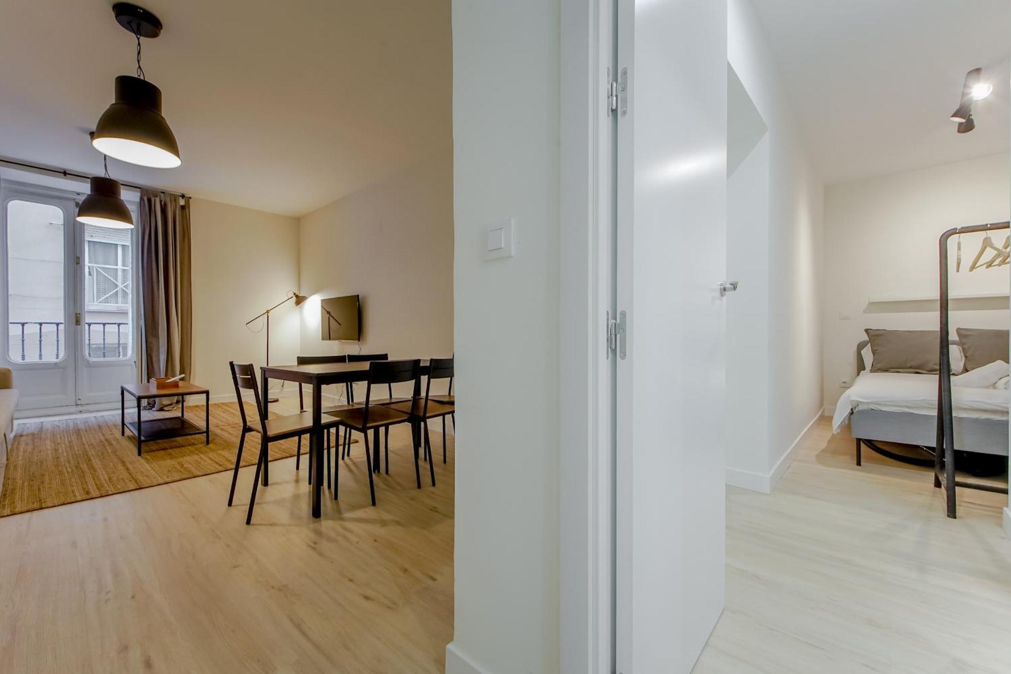Modern Apt Para 6Pax En La Plaza De Tirso-Centro E1 Madrid Ngoại thất bức ảnh