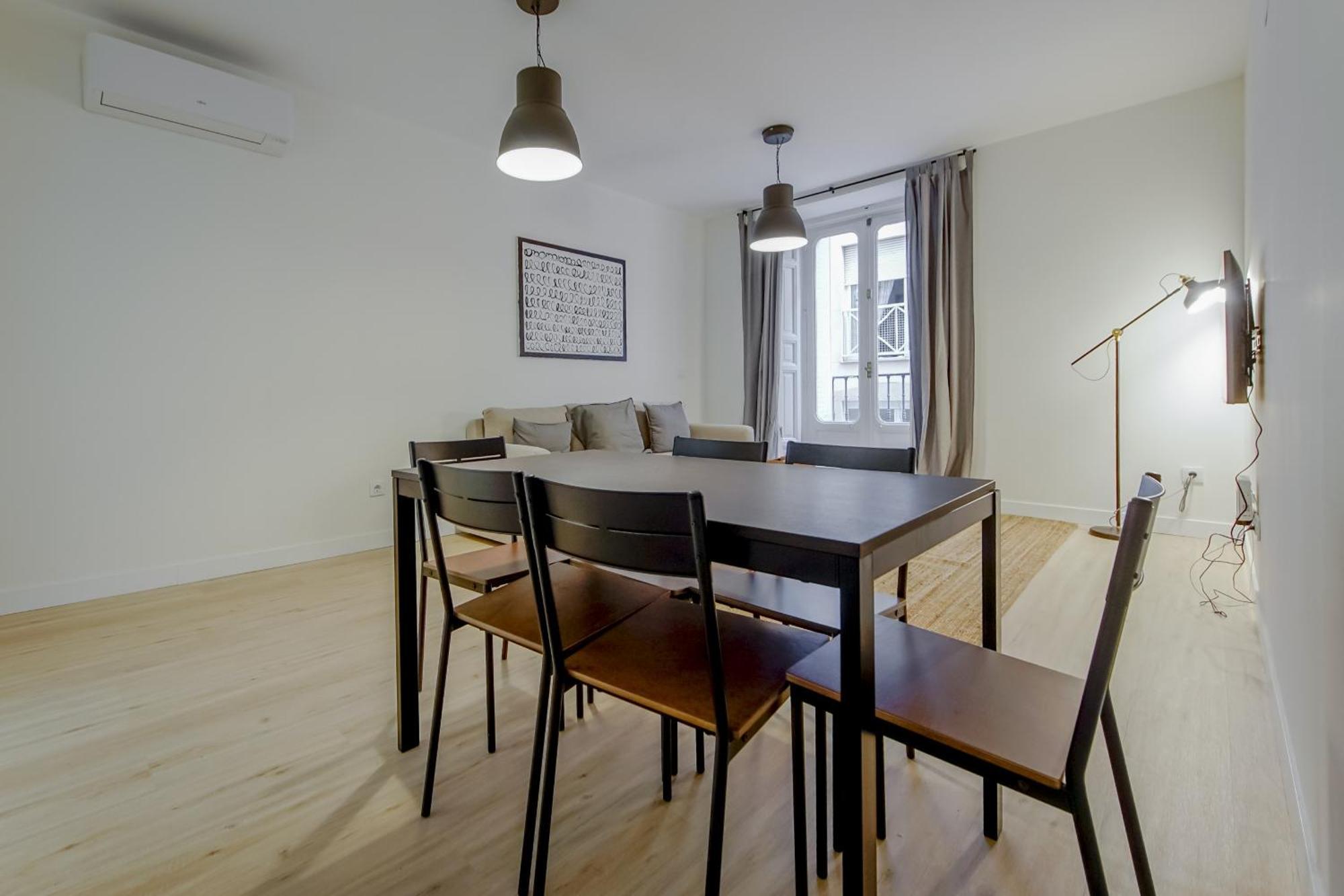 Modern Apt Para 6Pax En La Plaza De Tirso-Centro E1 Madrid Ngoại thất bức ảnh